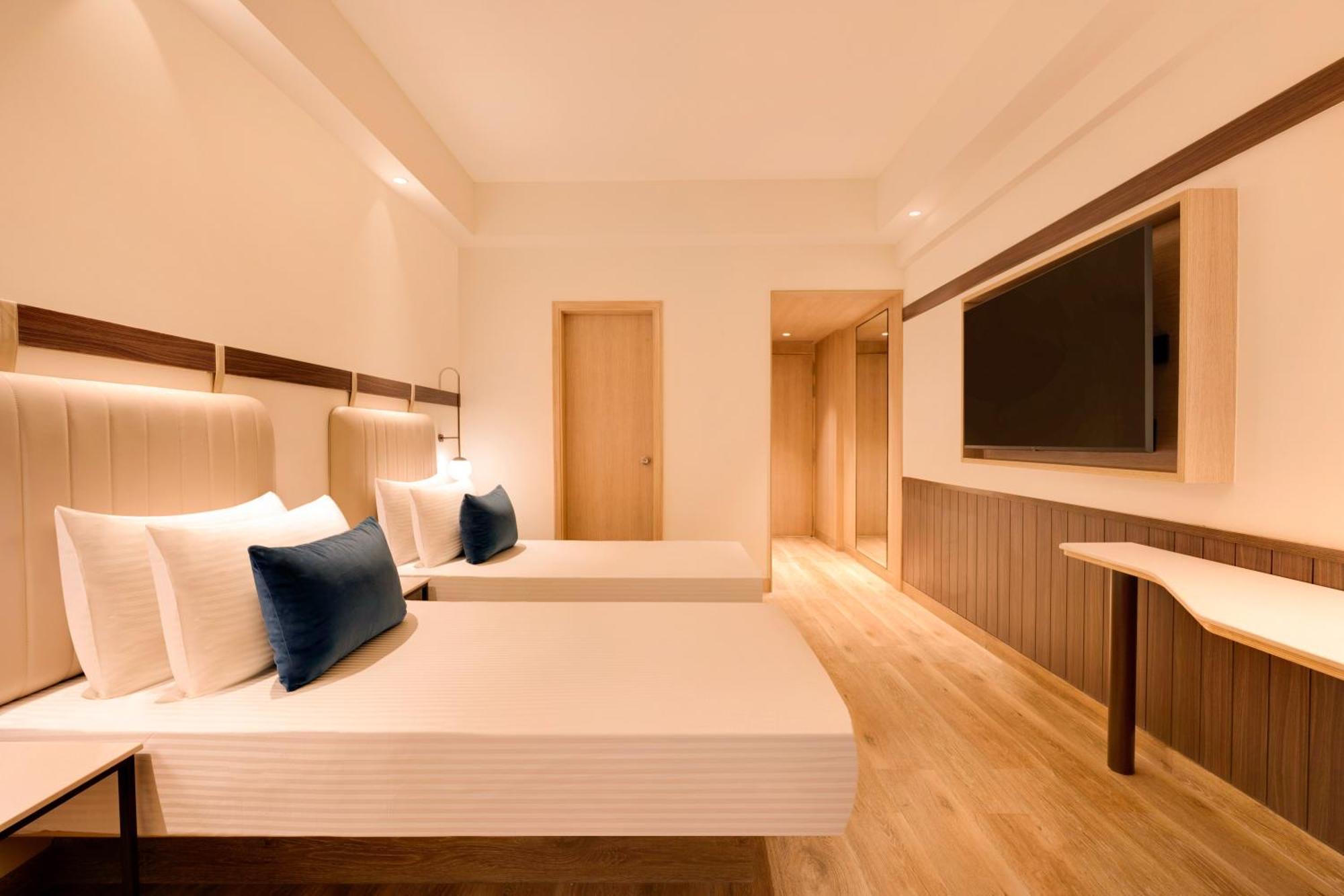 Lemon Tree Hotel, Gachibowli, Hyderabad Bagian luar foto