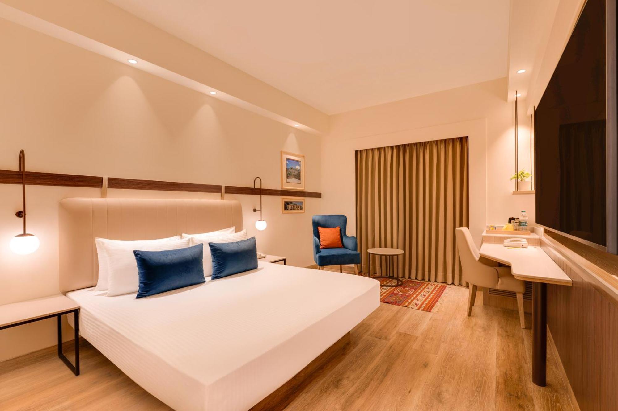 Lemon Tree Hotel, Gachibowli, Hyderabad Bagian luar foto